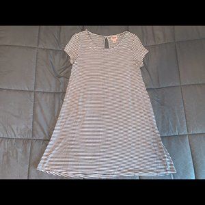 BLACK AND WHITE STRIPED DRESS